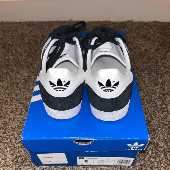 Black and White Adidas Gazelle - Picture 5 of 6